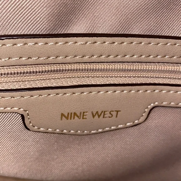 Nine West floral crossbody/shoulder top zip satchel - Picture 4 of 10